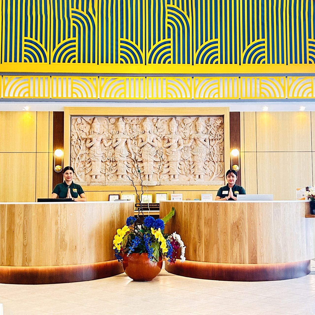 4 STARS BEACHFRONT RESORT